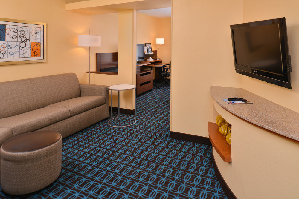 Fairfield Inn & Suites Hattiesburg / University Экстерьер фото