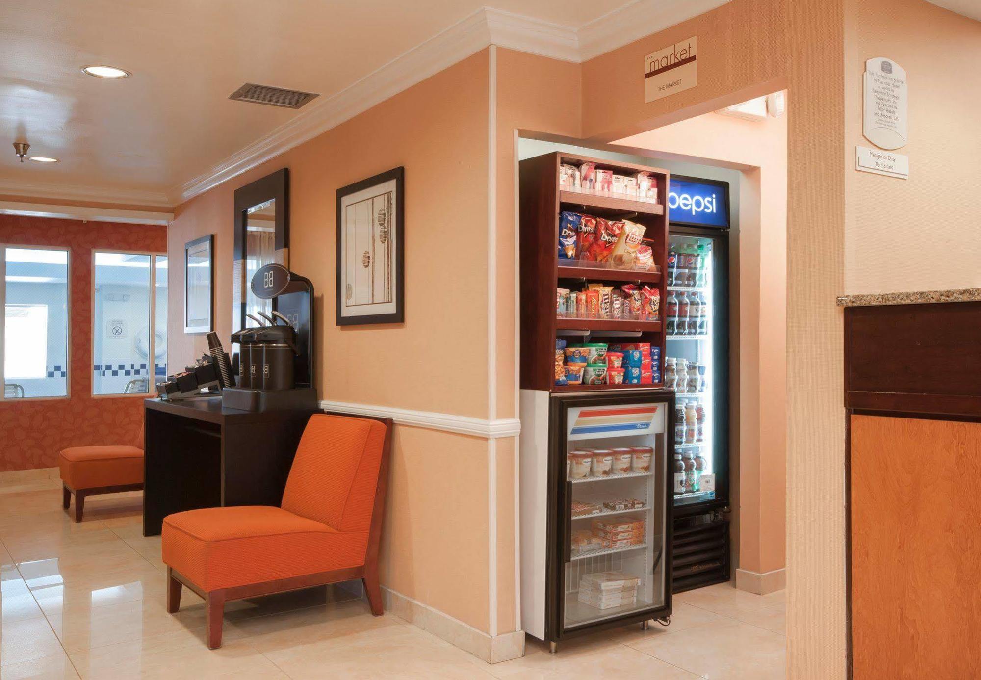 Fairfield Inn & Suites Hattiesburg / University Экстерьер фото